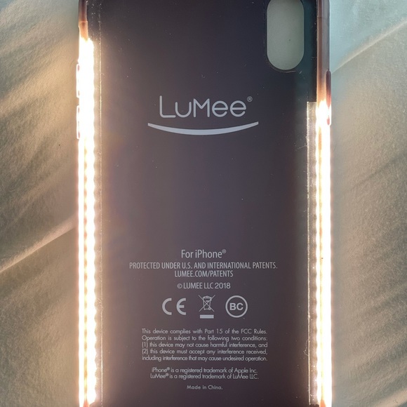 iPhone XS Max LuMee case - Picture 2 of 3
